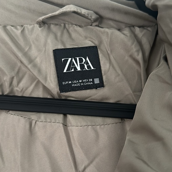 Zara hooded puffer jacket taupe - Picture 2 of 3